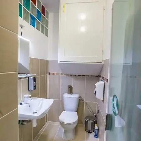 Luxury En-suite Air-conditioned